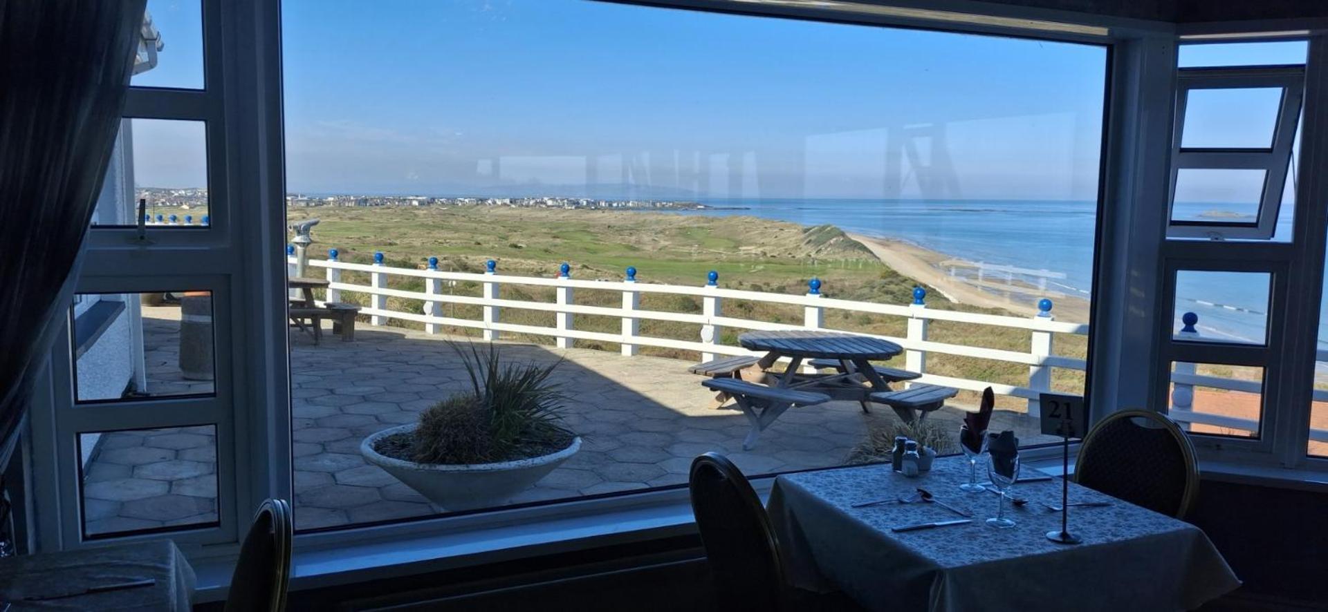 Royal Court Hotel Portrush Exterior foto